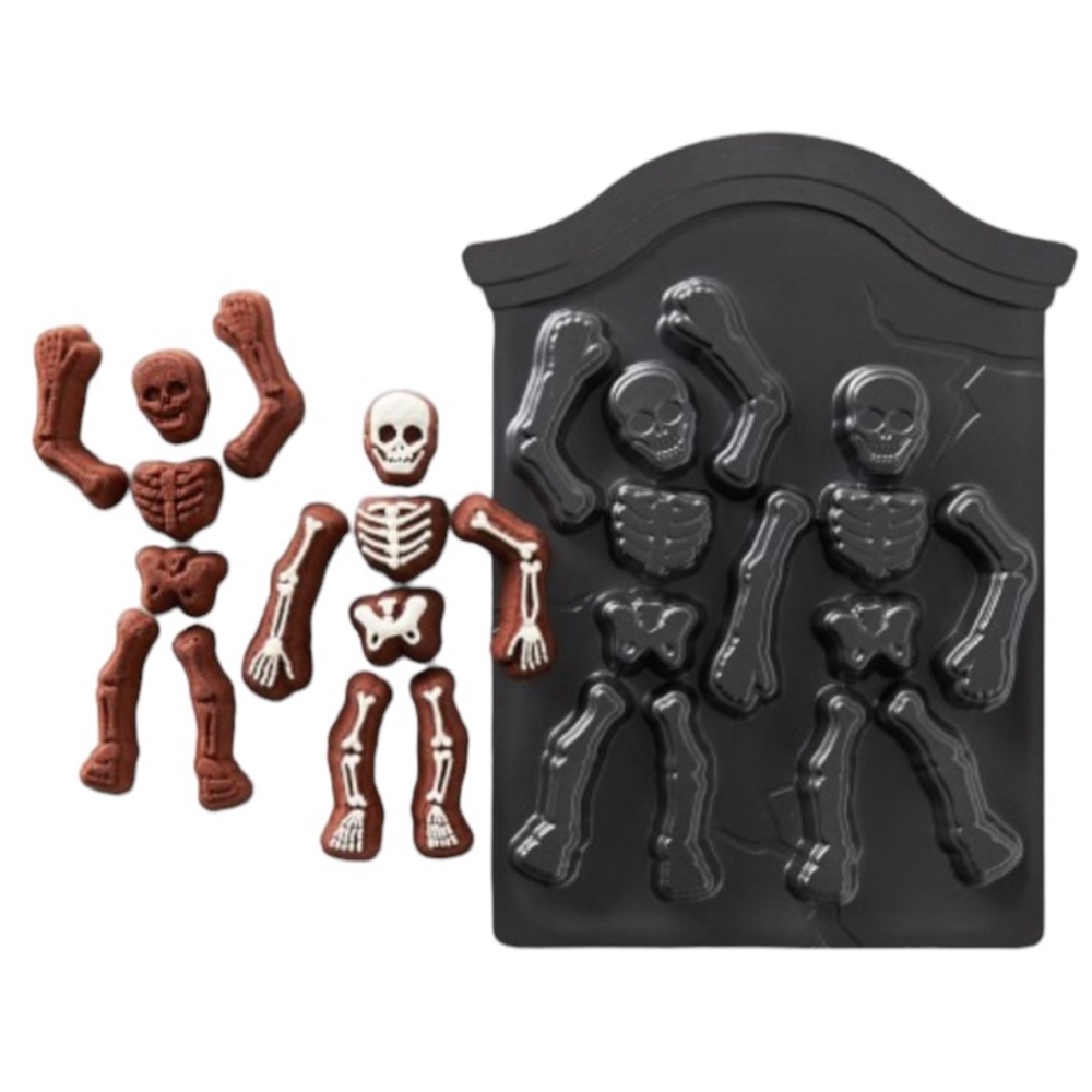 WILLIAMS-SONOMA Cast Aluminum Dancing Skeleton Cake Pan